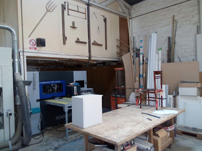 Dirección, horario, teléfono y opiniones de Disseny In Deco en Sant Cugat del Vallés
