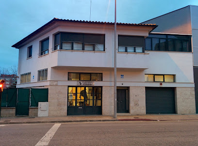 Dirección, horario, teléfono y opiniones de Fusteria Pérez Poch en Girona