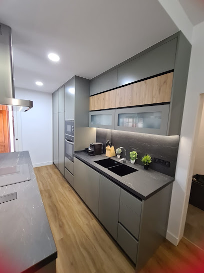 Dirección, horario, teléfono y opiniones de Jeymar Decoración en Huelva