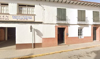 Dirección, horario, teléfono y opiniones de Maderas Pareja en Vélez-Málaga