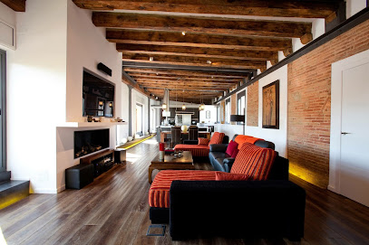 Dirección, horario, teléfono y opiniones de Marinewood en Sant Cugat del Vallés