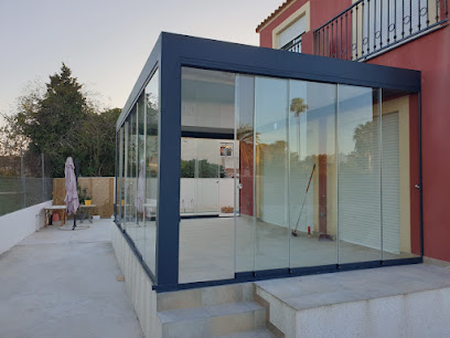 Dirección, horario, teléfono y opiniones de Metalucas Ventanas y Cerramientos.(Fabrica) en Albacete