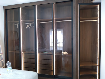 Dirección, horario, teléfono y opiniones de Muebles A Medida Auximim en Lucena