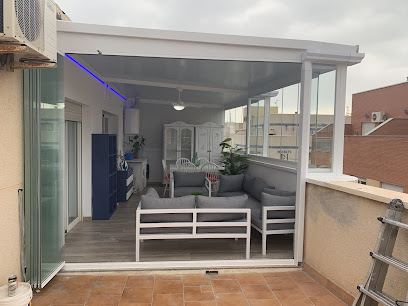 Dirección, horario, teléfono y opiniones de Riosglass Cerramientos S.L en El Ejido