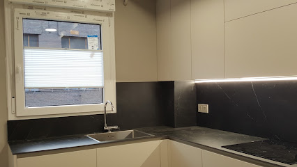 Dirección, horario, teléfono y opiniones de Ventanas Vencoor en Vitoria - Gasteiz