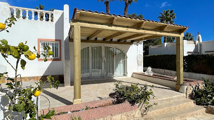 Dirección, horario, teléfono y opiniones de Wood Island Ibiza en Ibiza