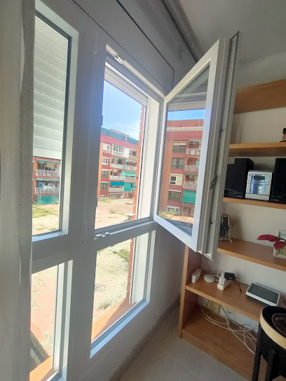 Dirección, horario, teléfono y opiniones de Alum-Factory en Terrassa
