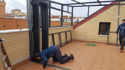 Dirección, horario, teléfono y opiniones de Diéguez, Persianas, Mampara de Baño, Carpintería de Aluminio y PVC General. en Badajoz