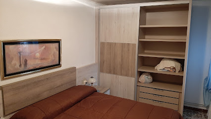 Dirección, horario, teléfono y opiniones de Ebanistería-Carpintería Palomo en L'Hospitalet de Llobregat
