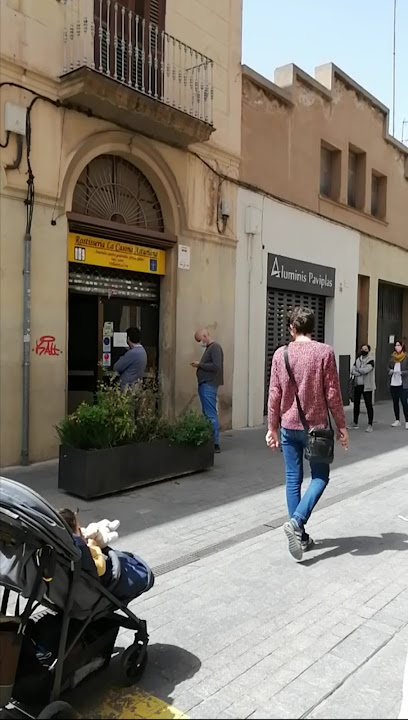 Dirección, horario, teléfono y opiniones de Paviplas S.L. en L'Hospitalet de Llobregat
