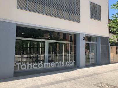 Dirección, horario, teléfono y opiniones de Tancaments.Cat | Servicio de Instalación de Ventanas y Puertas PVC en Sabadell