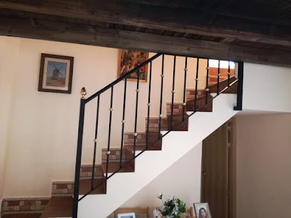 Dirección, horario, teléfono y opiniones de Tomajo Aluminios en Puertollano