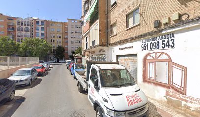 Dirección, horario, teléfono y opiniones de Aluminios Abadía en Málaga