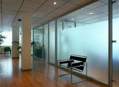 Dirección, horario, teléfono y opiniones de Aluminios Marfran S.L. en Leganés