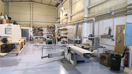 Dirección, horario, teléfono y opiniones de Calypso Yacht Carpentry en Palma