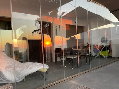 Dirección, horario, teléfono y opiniones de Carpintería de Aluminio Al Andalus en Mijas