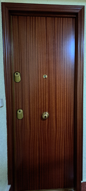 Dirección, horario, teléfono y opiniones de Decora Madera en Leganés