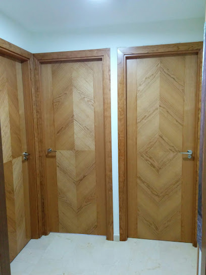Dirección, horario, teléfono y opiniones de Fuentes Puertas Especiales en Málaga