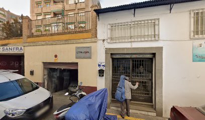 Dirección, horario, teléfono y opiniones de Sanfra Carpintería de Hierro y Aluminio en Granada