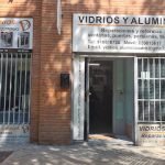 Dirección, horario, teléfono y opiniones de Vidrios y Aluminios Dm en Madrid