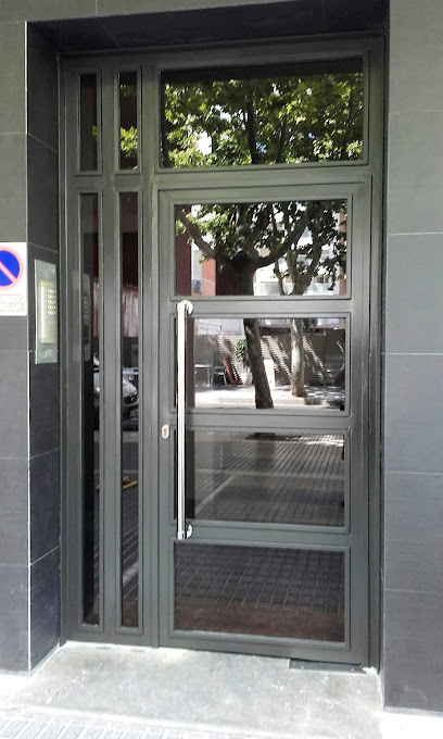 Dirección, horario, teléfono y opiniones de Aluminio y PVC Moya en Reus