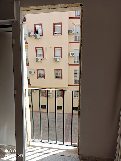 Dirección, horario, teléfono y opiniones de Aluminios Benjumea en Dos Hermanas