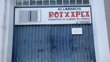 Dirección, horario, teléfono y opiniones de Aluminios Rotxapea en Pamplona