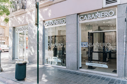 Dirección, horario, teléfono y opiniones de Cabañero Ventanas (Tienda Guillem de Castro) en Valencia