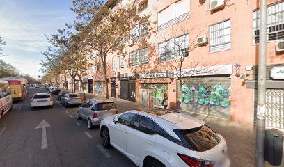 Dirección, horario, teléfono y opiniones de Puertas Benítez | Puertas de Madera Sevilla | Armarios en Sevilla